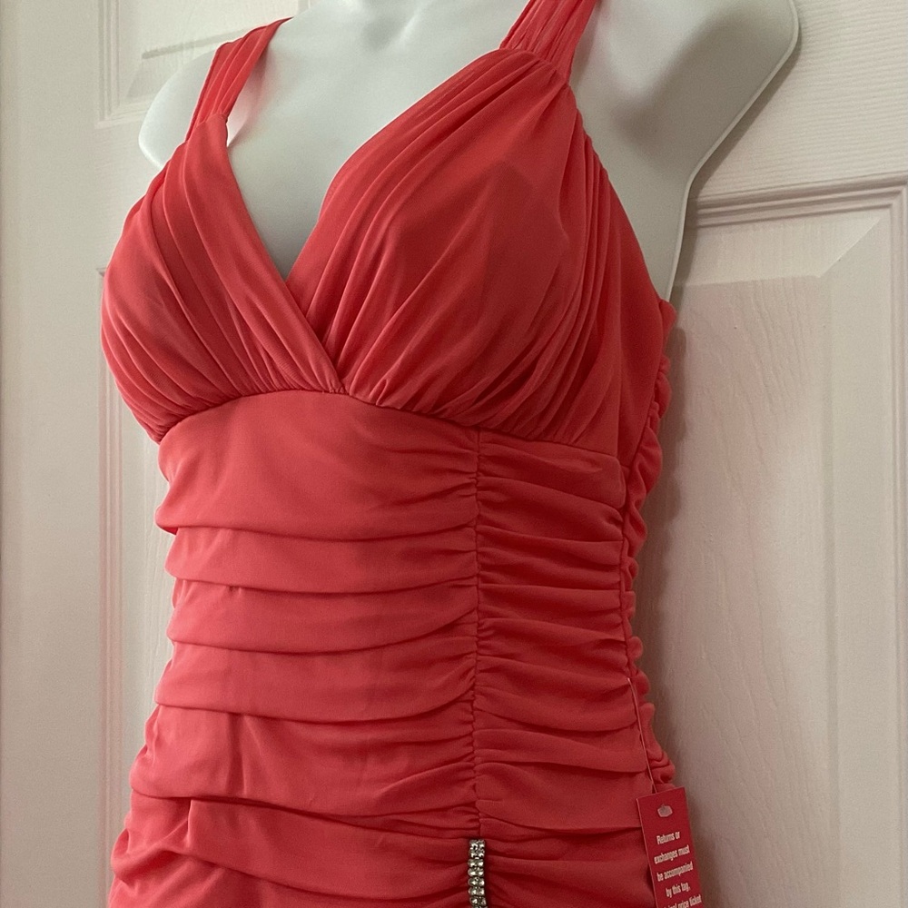 New - EnFocus Tea Length Coral Ruched Dress - Picture 2 of 9
